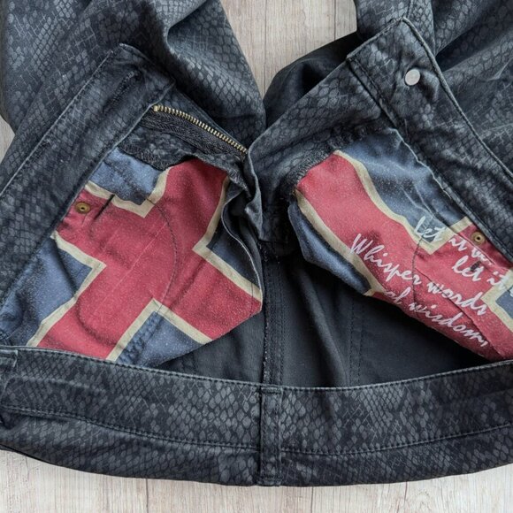 LIVERPOOL Black Gray Snake Python Print Stretch Denim Skinny Jeans Pants 10 12 - Picture 5 of 6